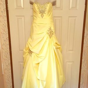 Yellow prom dress